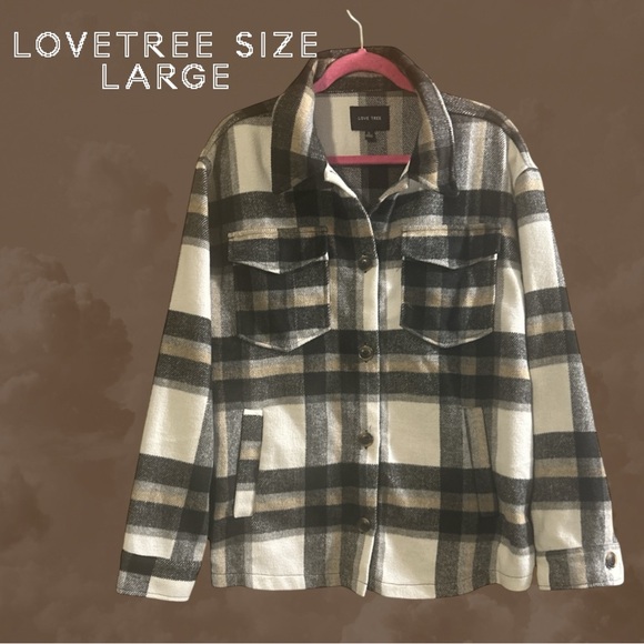 Love Tree Tops - Love Tree Plaid Shacket size Large